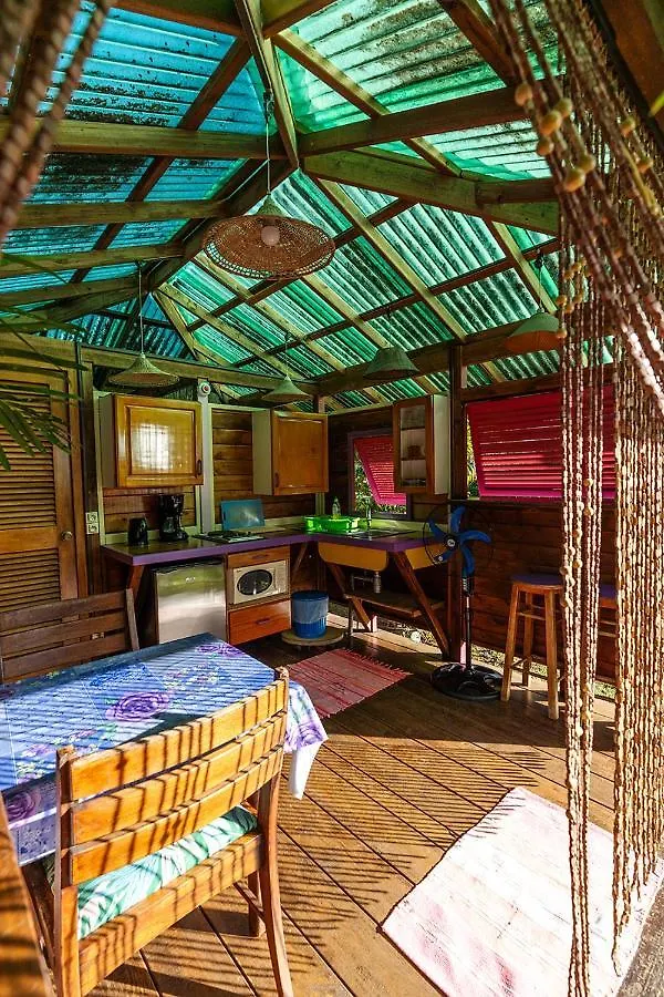 Heimanarii'S Lodge - Fare Fetia 0*, Haapiti